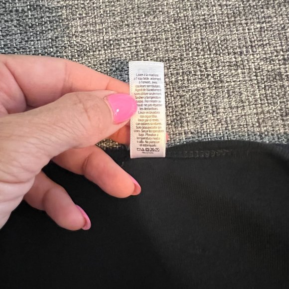 THIS WINE IS MAKING ME AWESOME tshirt Sz Large EUC - Picture 7 of 7